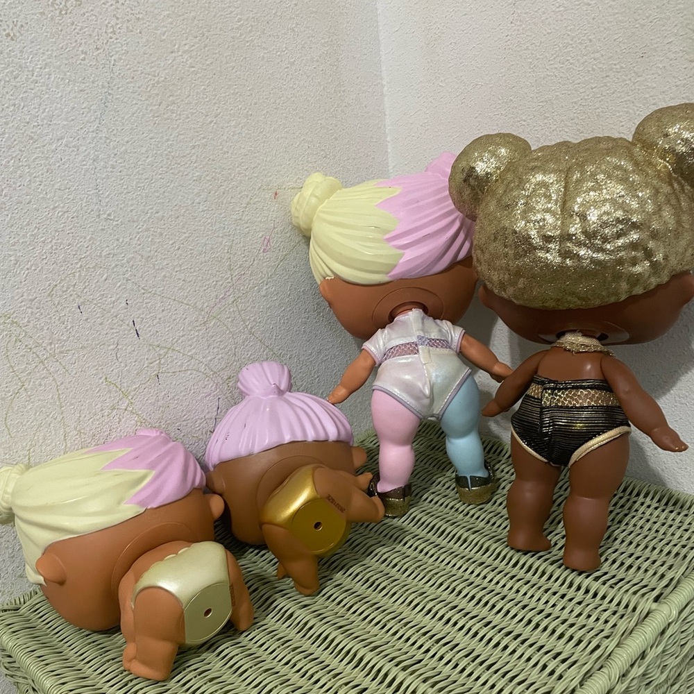 L.O.L. Surprise! Dolls with Blue and Gold Hair - Picture 12 of 12